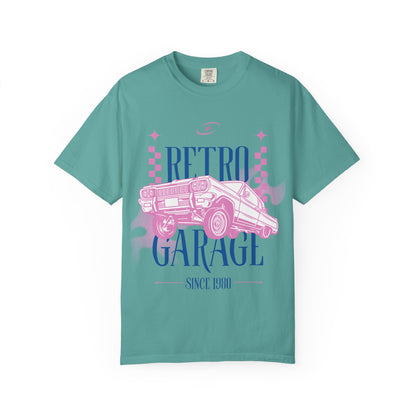 Retro Garage T-Shirt — Vintage Car Graphic "Since 1980"